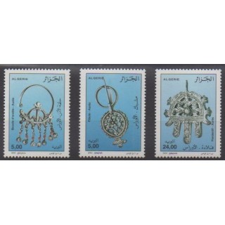 Acheter cette série de timbres d'Algérie de l'année 2002 (No 1302/1304).