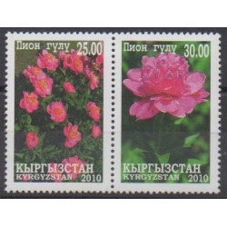 Kirghizistan - 2010 - No 504/505 - Roses
