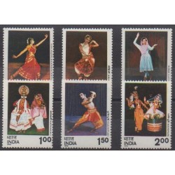 India - 1975 - Nb 449/454 - Costumes - Uniforms - Fashion - Folklore