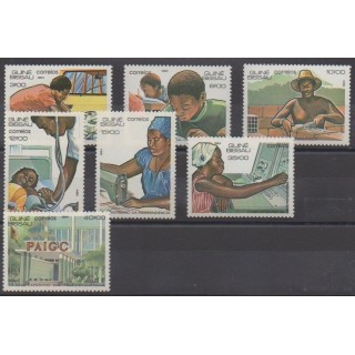 Buy this set of stamps of Guinea-Bissau of the year 1984 (Nb 300/306).