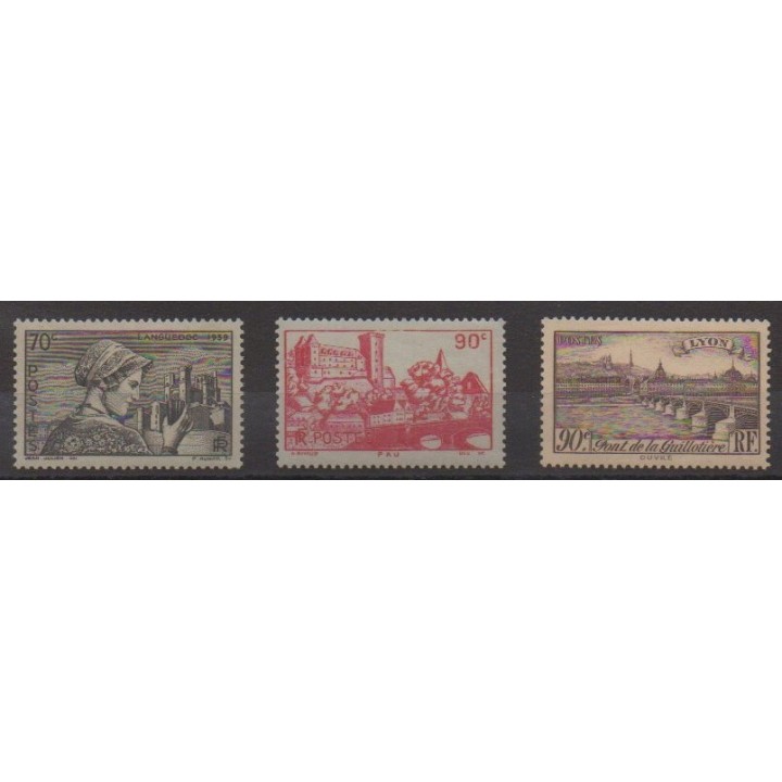 Buy this set of stamps of France of the year 1939 (Nb 448/450).
