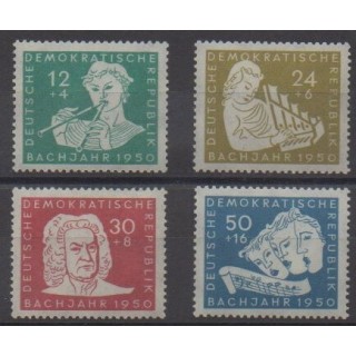 Acheter cette série de timbres d'Allemagne orientale (RDA) de l'année 1950 (No 10/13).