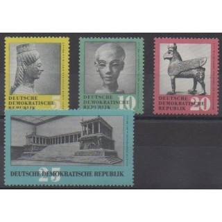Acheter cette série de timbres d'Allemagne orientale (RDA) de l'année 1959 (No 458/461).