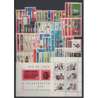 Acheter les timbres et le bloc-feuillet d'Allemagne orientale (RDA) de l'année 1966 (No 853/941 - BF20).