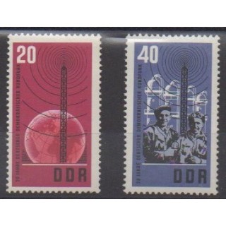 Buy this set of stamps of East Germany (GDR) of the year 1965 (Nb 813/814).