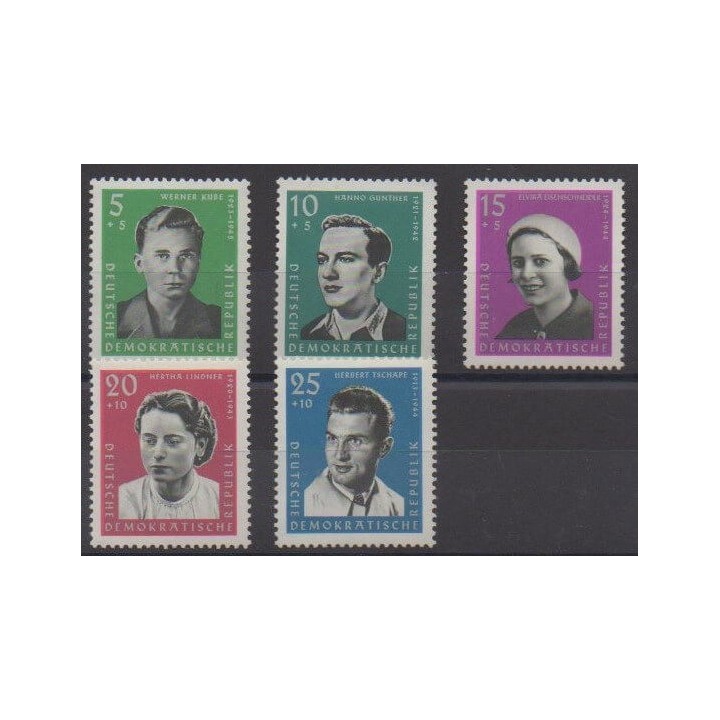 Acheter cette série de timbres d'Allemagne orientale (RDA) de l'année 1961 (No 523/527).