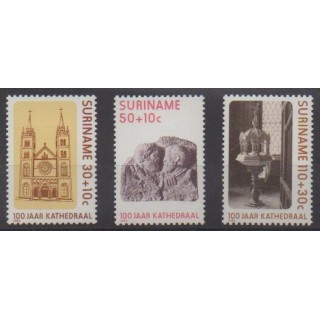 Acheter cette série de timbres de Surinam de l'année 1986 (No 1047/1049).