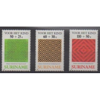 Acheter cette série de timbres de Surinam de l'année 1987 (No 1105/1107).