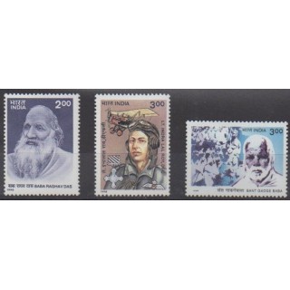 Buy this set of stamps of India of the year 1998 (Nb 1425/1427).
