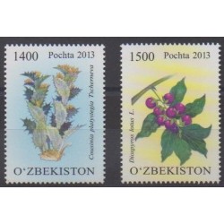 Uzbekistan - 2013 - Nb 946/947 - Flowers