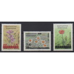 Kirghizistan - 2002 - No 223/225 - Fleurs