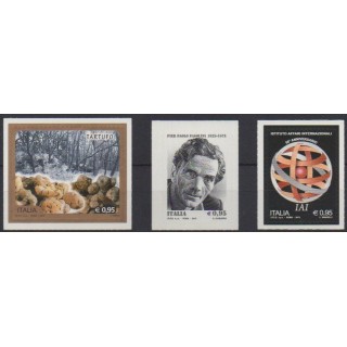 Buy this set of stamps of Italy of the year 2015 (Nb 3623/3625).
