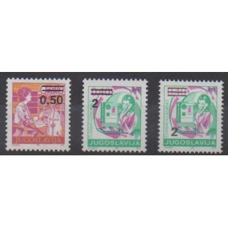 Acheter cette série de timbres de Yougoslavie de l'année 1990 (No 2307/2309).