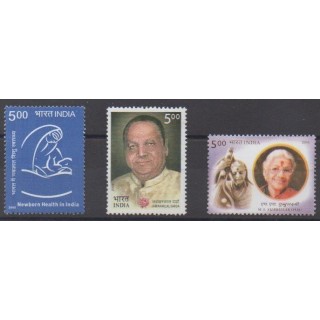 Acheter cette série de timbres d'Inde de l'année 2005 (No 1877/1879).