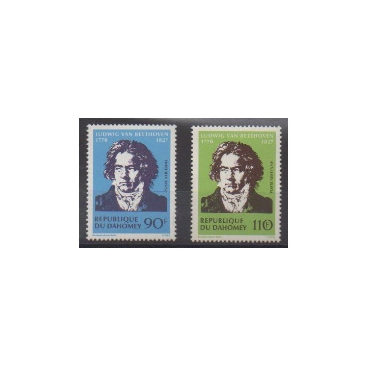 Acheter ces timbres du Dahomey de l'année 1970 (No PA132/PA133).