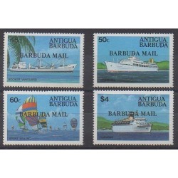 Barbuda - 1984 - Nb 692/695 - Boats