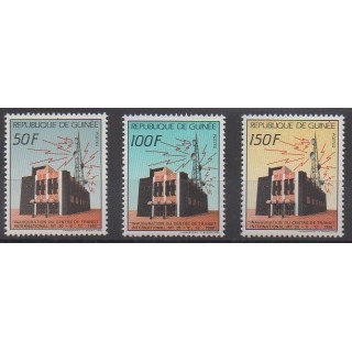 Acheter cette série de timbres de Guinée de l'année 1988 (No 880D/880F).