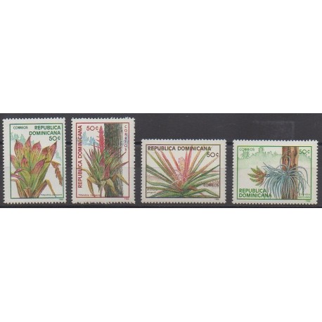 Dominican (Republic) - 1988 - Nb 1031/1034 - Flora