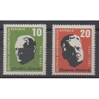 Acheter cette série de timbres d'Allemagne orientale (RDA) de l'année 1957 (No 331/332).