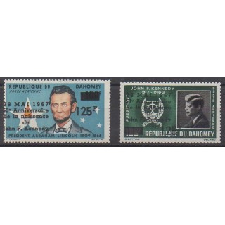 Acheter ces timbres du Dahomey de l'année 1967 (No PA59/PA60).