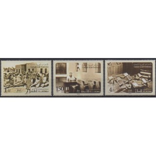 Acheter cette série de timbres des Emirats arabes unis de l'année 2010 (No 974/976).