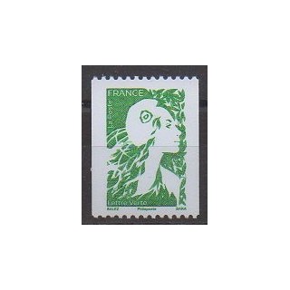 Buy this stamp of France of the year 2023 (Timbre lettre verte - Marianne de l'Avenir - Roulette).