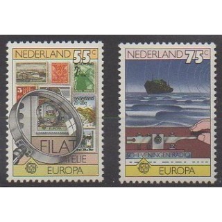 Buy this set of stamps of Netherlands of the year 1979 (Nb 1111/1112).