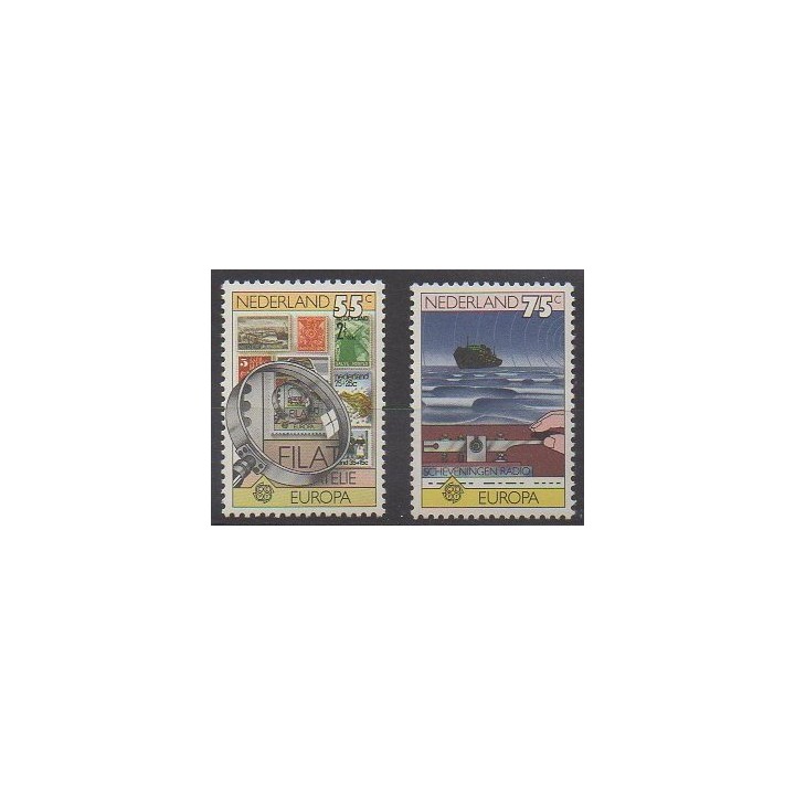 Buy this set of stamps of Netherlands of the year 1979 (Nb 1111/1112).