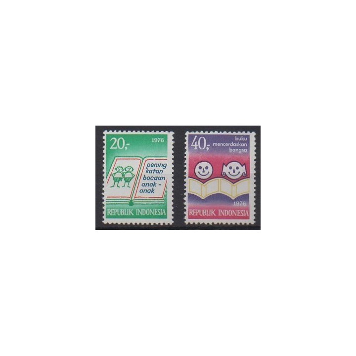 Buy this set of stamps of Indonesia of the year 1976 (Nb 781/782).