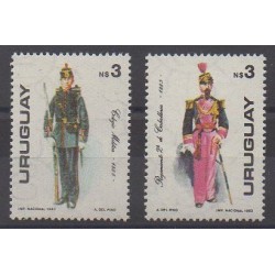 Uruguay - 1983 - No 1120/1121 - Costumes - Histoire militaire