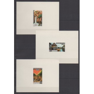 Acheter cette série de timbres du Bénin de l'année 1977 (No 403/405 - Epreuve de luxe).