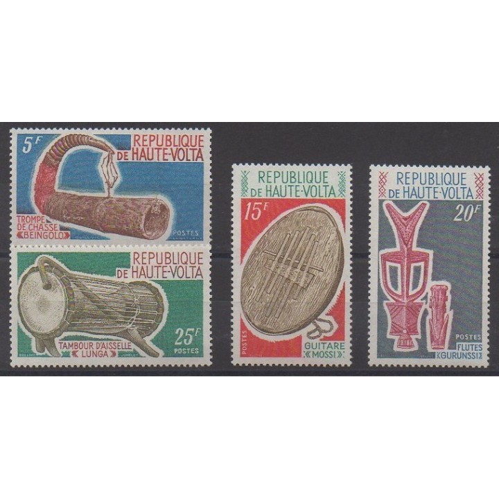 Acheter cette série de timbres de Haute-Volta de l'année 1971 (No 234/237).