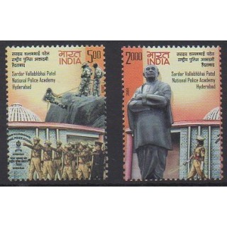 Acheter cette série de timbres d'Inde de l'année 2008 (No 2078/2079).