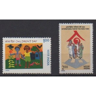 Acheter cette série de timbres d'Inde de l'année 1994 (No 1233/1234).