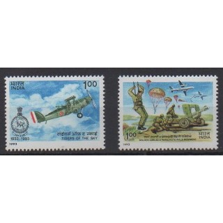 Buy this set of stamps of India of the year 1993 (Nb 1181/1182).