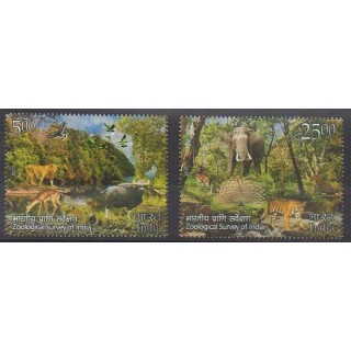 Buy this set of stamps of India of the year 2015 (Nb 2653/2654).
