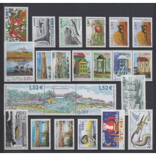 Buy the stamps of Saint-Pierre et Miquelon of the year 2001 (Nb 737/757 - PA81).