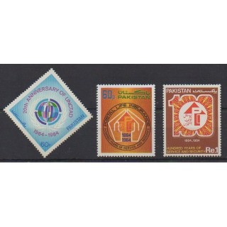 Buy this set of stamps of Pakistan of the year 1984 (Nb 623/625).