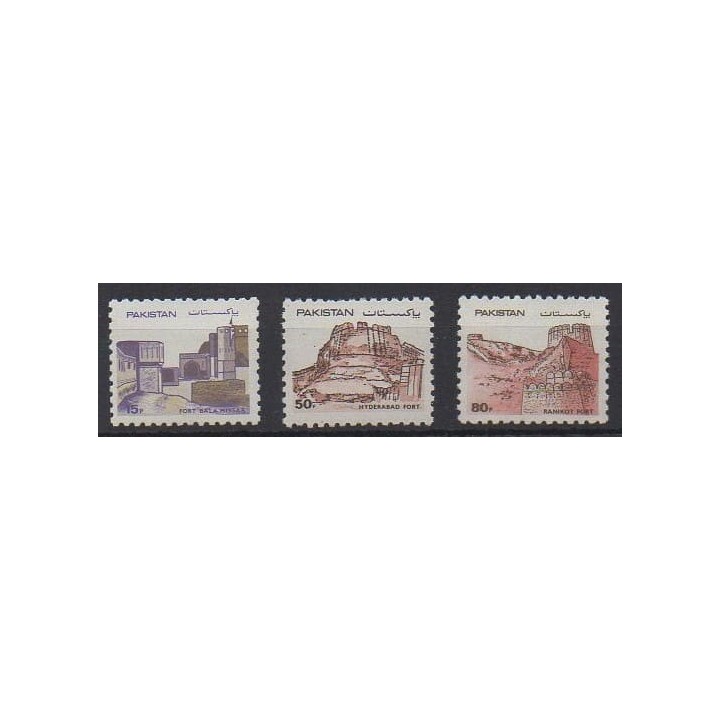 Buy this set of stamps of Pakistan of the year 1986 (Nb 660/662).