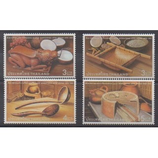 Buy this set of stamps of Thailand of the year 2002 (Nb 2010/2013).