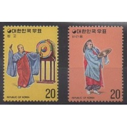 Corée du Sud - 1975 - No 864/865 - Folklore - Costumes