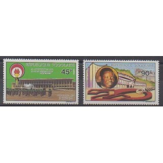 Acheter cette série de timbres du Togo de l'année 1990 (No 1282/1283).