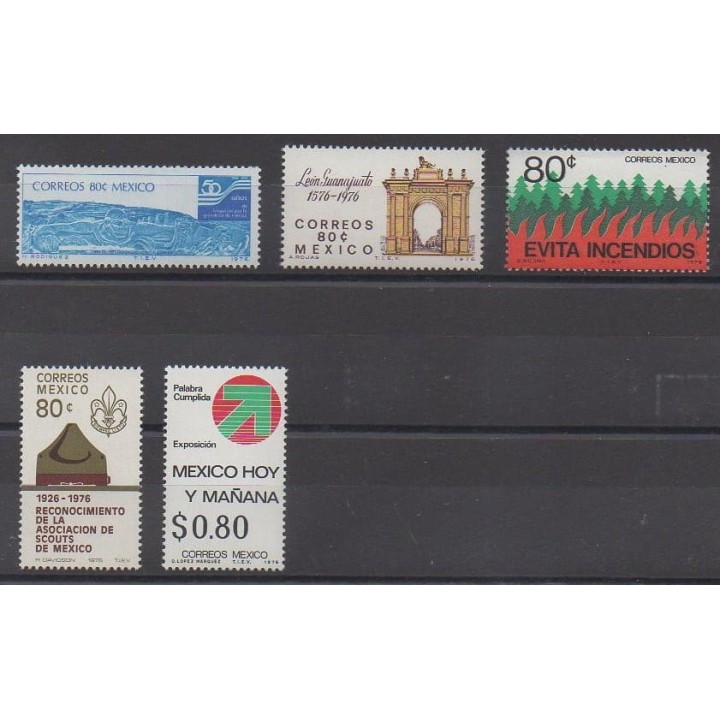 Acheter cette série de timbres du Mexique de l'année 1976 (No 826/830).