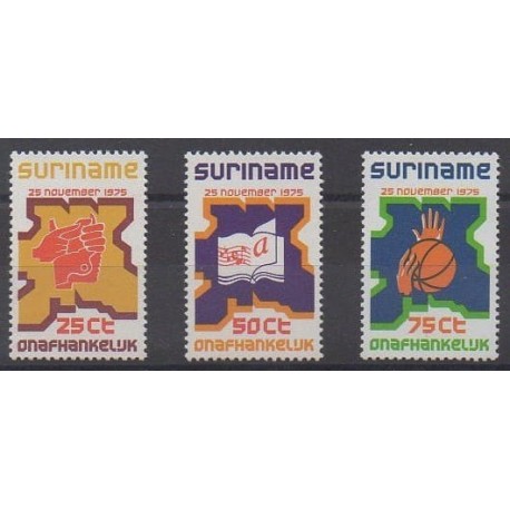 Suriname - 1975 - Nb 627/629 - Various Historics Themes