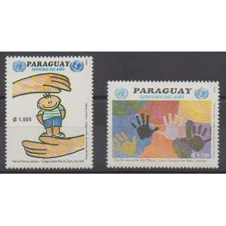 Buy this set of stamps of Paraguay of the year 2000 (Nb 2807/2808).