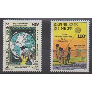 Acheter cette série de timbres du Niger  de l'année 1992 (No 829/830).