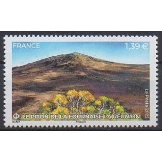 Buy this stamp of France of the year 2025 (Le piton de la fournaise).