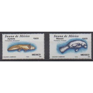 Acheter cette série de timbres du Mexique de l'année 1988 (No 1223/1224).