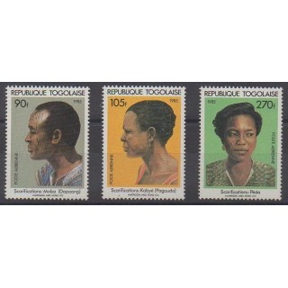 Buy these stamps of Togo of the year 1985 (Nb PA551/PA553).