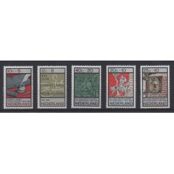 Pays-Bas - 1966 - No 832/836 - Littérature